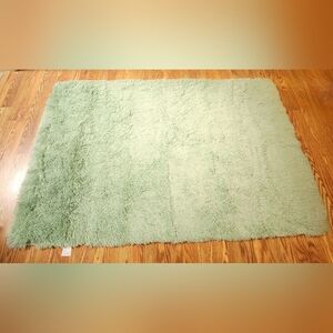 NWOT Mint Green Faux Fur Area Rug 36"x60" Very Lightweight Machine Washable!!